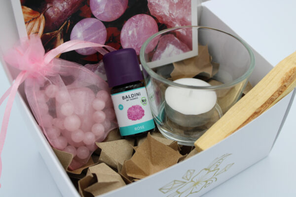 Rose Quartz Mindfulness Box Content