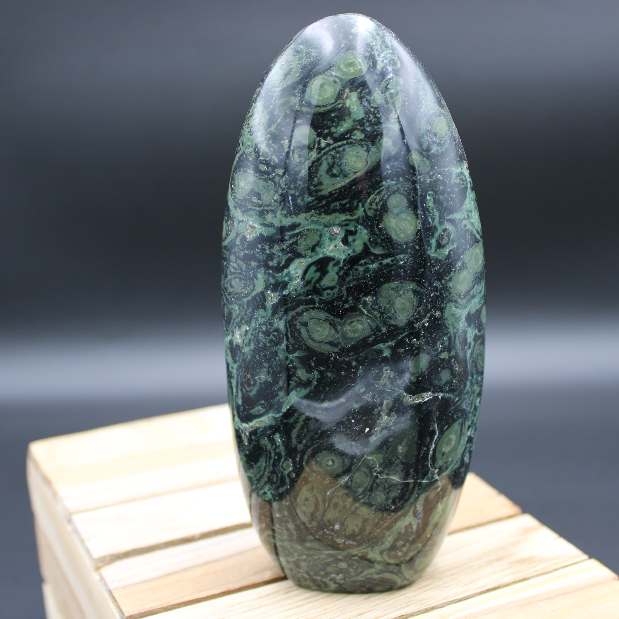 Kambaba Jaspis Freeform 873 g Unikat