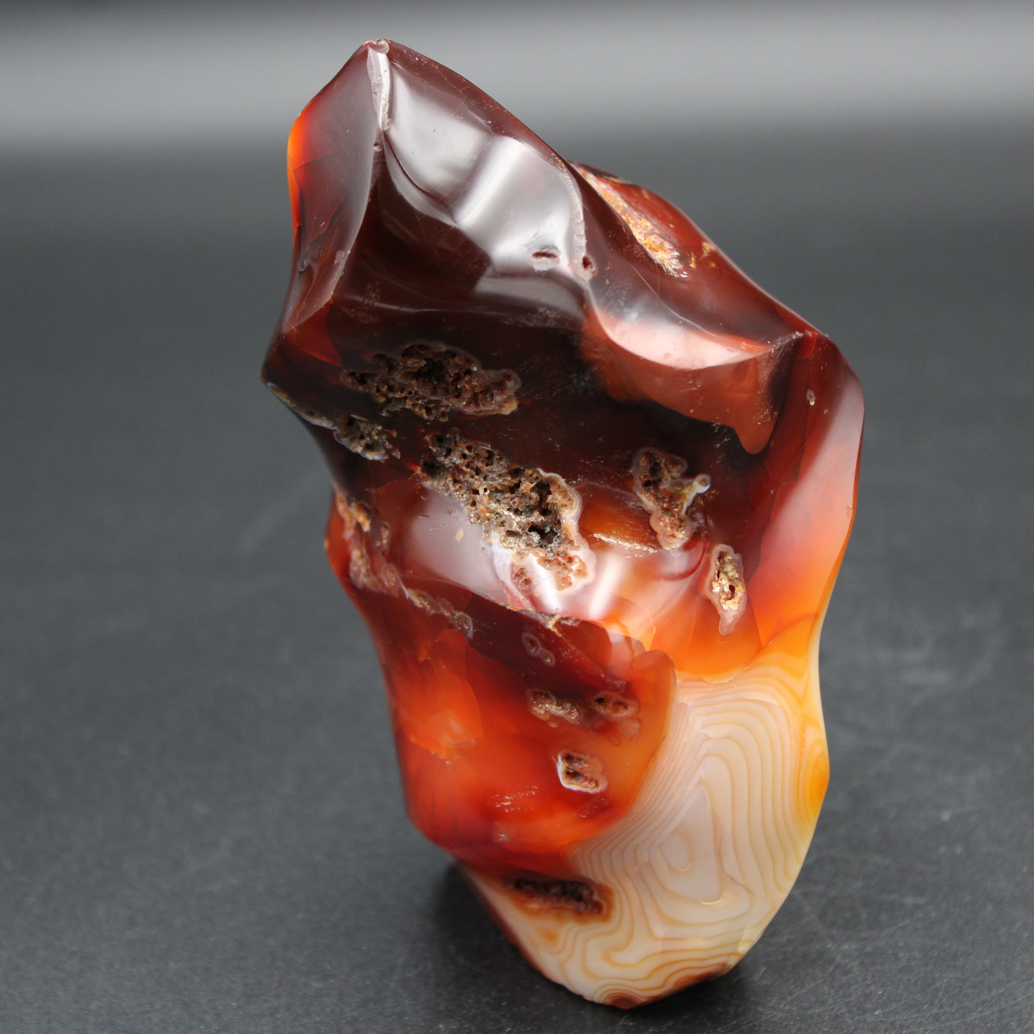 Karneol Freeform Flamme 763 g Unikat