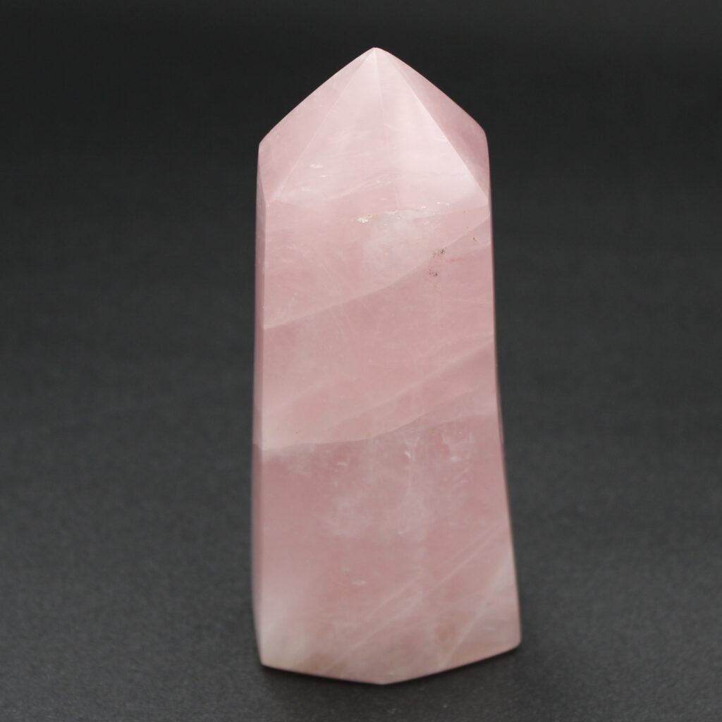 Rosenquarz-Obelisk-279g