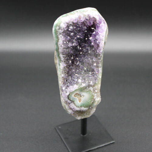 Amethyst on stand 359g