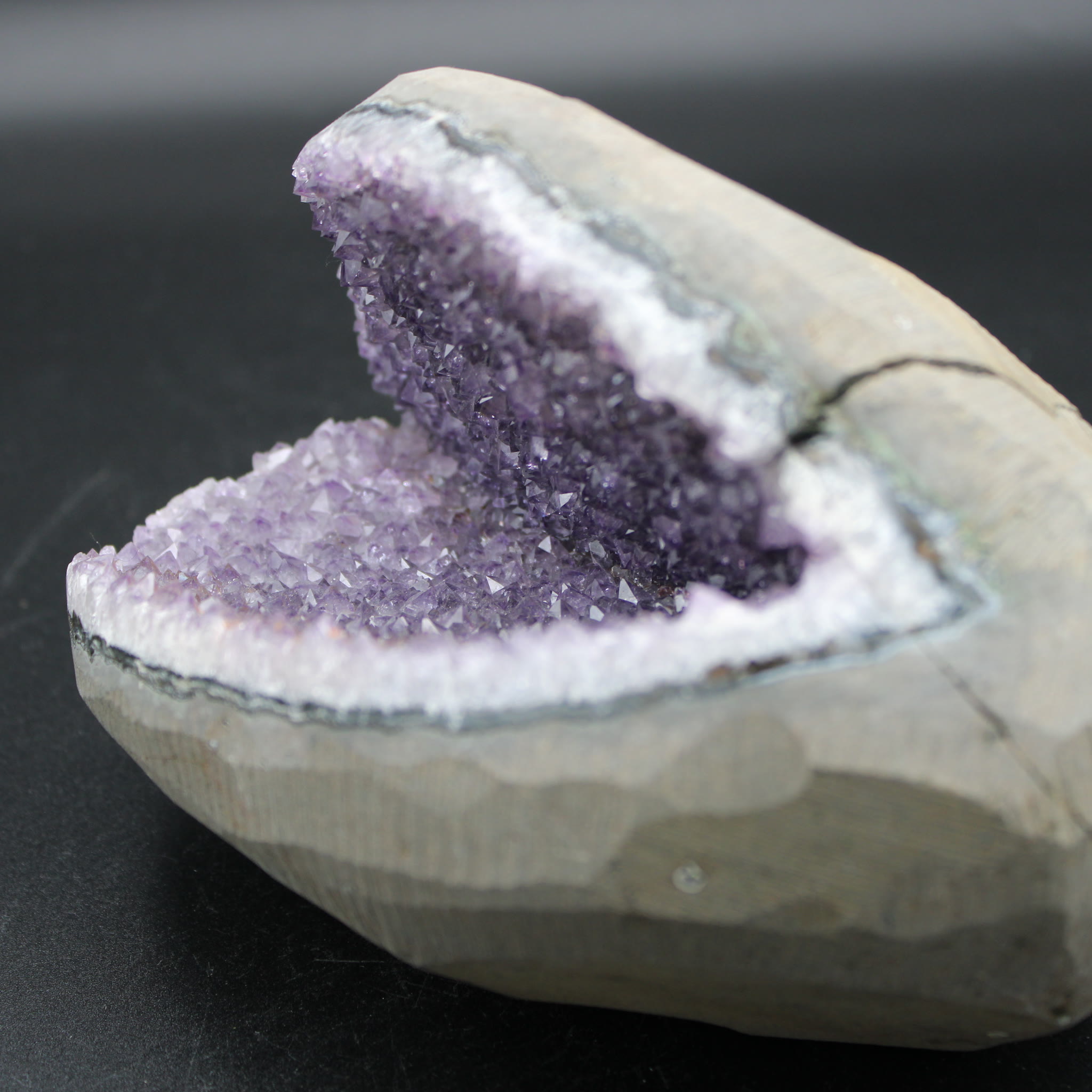 Amethyst Druse 2460 g Unikat