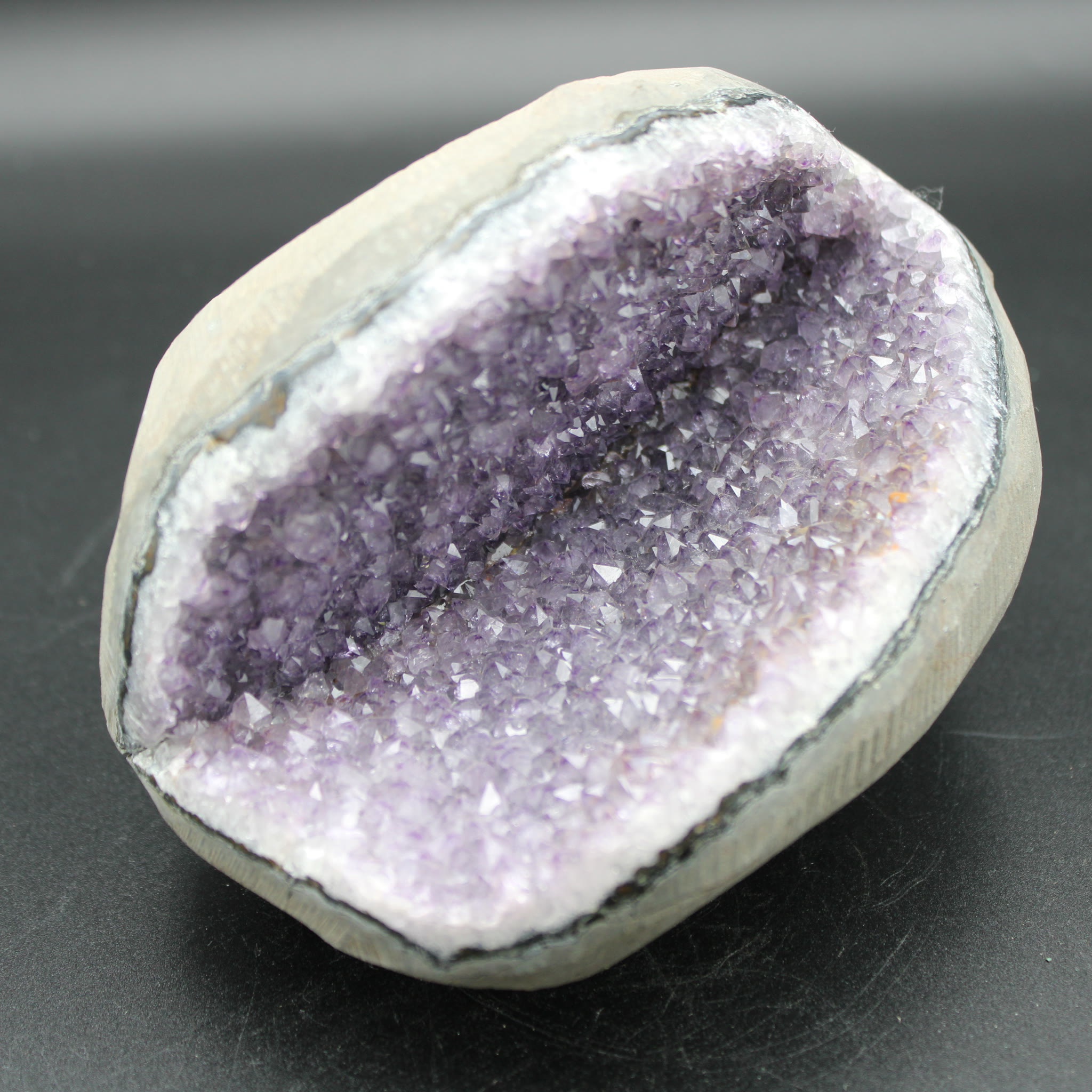 Amethyst Druse 2460 g Unikat