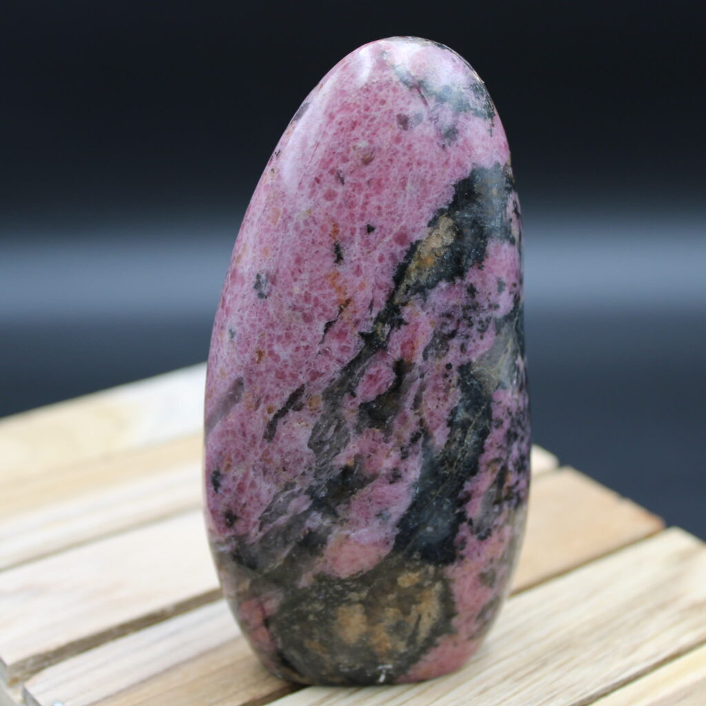  Rhodonit Freeform 424 g Unikat