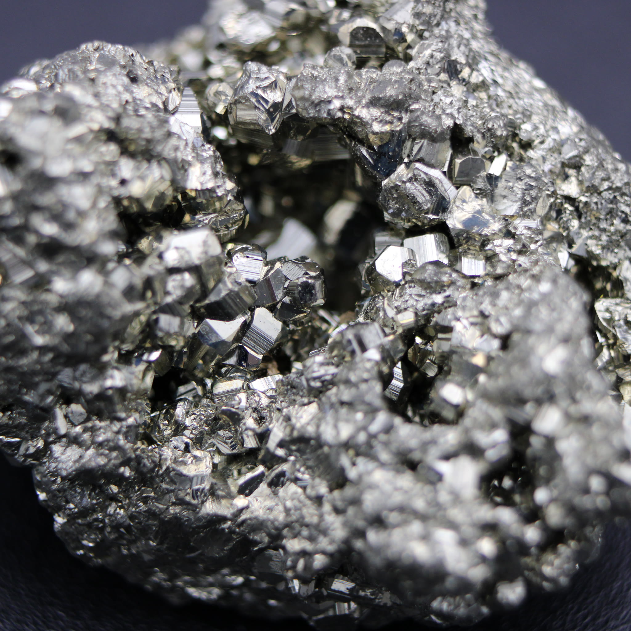 Pyrit Nuggets closeup