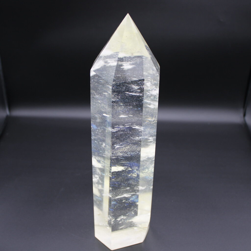 Bergkristall Obelisk 3512g