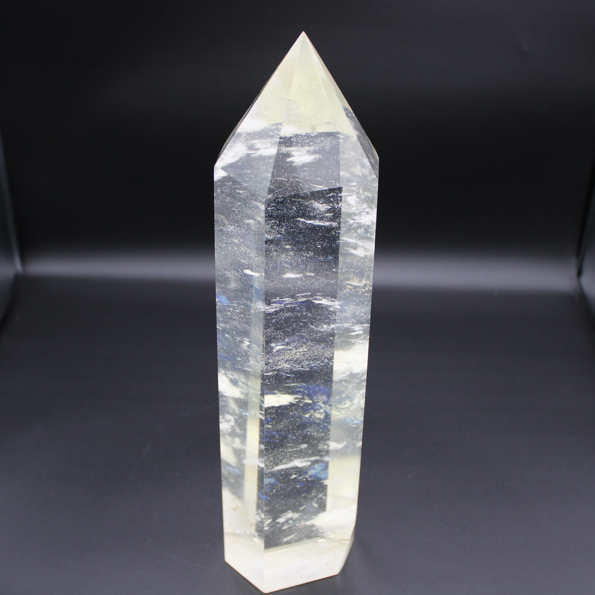 Bergkristall Obelisk 3512g