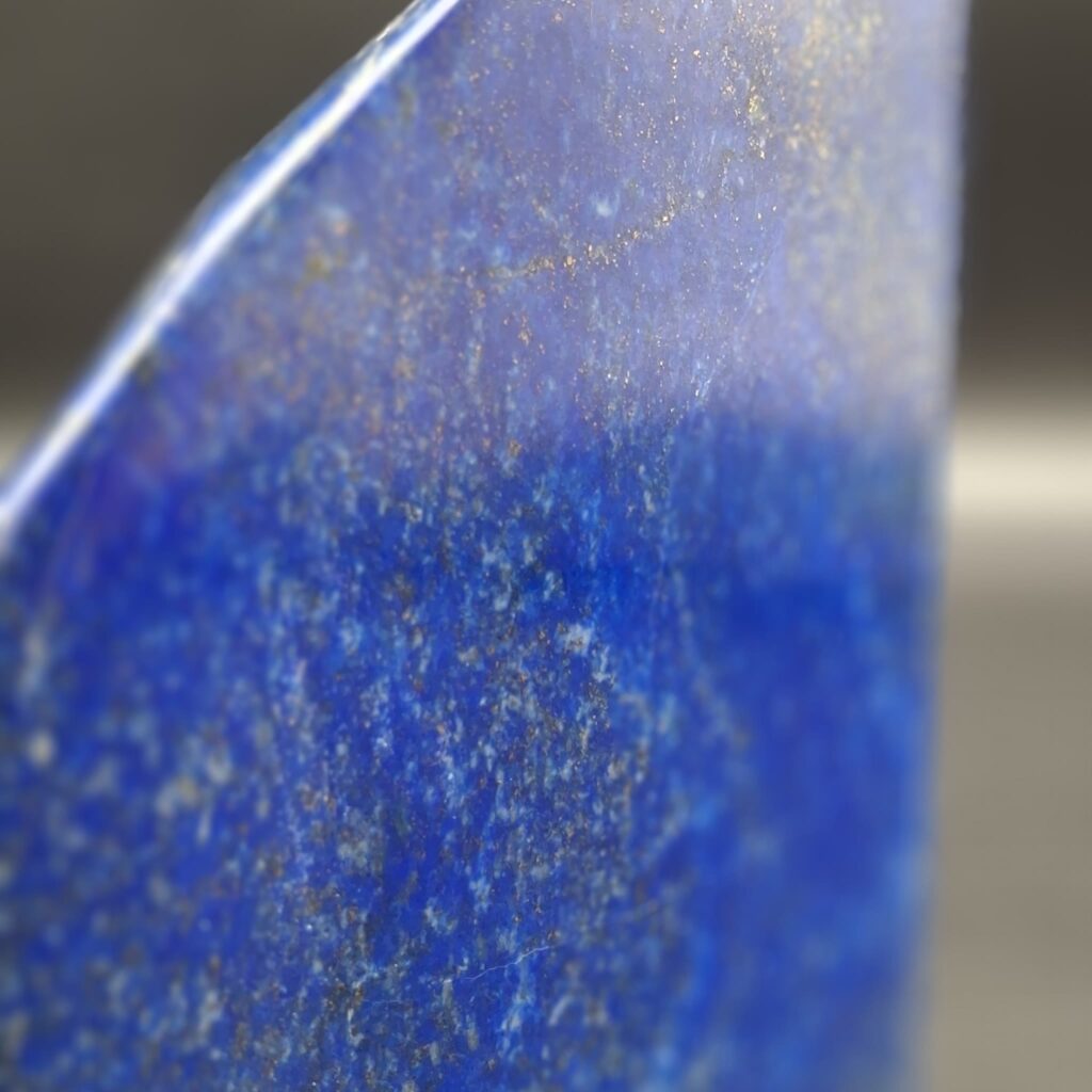Lapislazuli Freeform 1950g side2