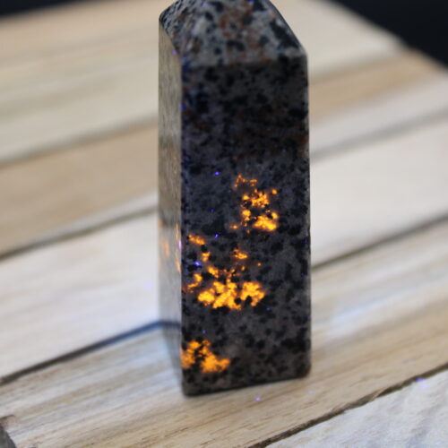 Yooperlite Obelisk