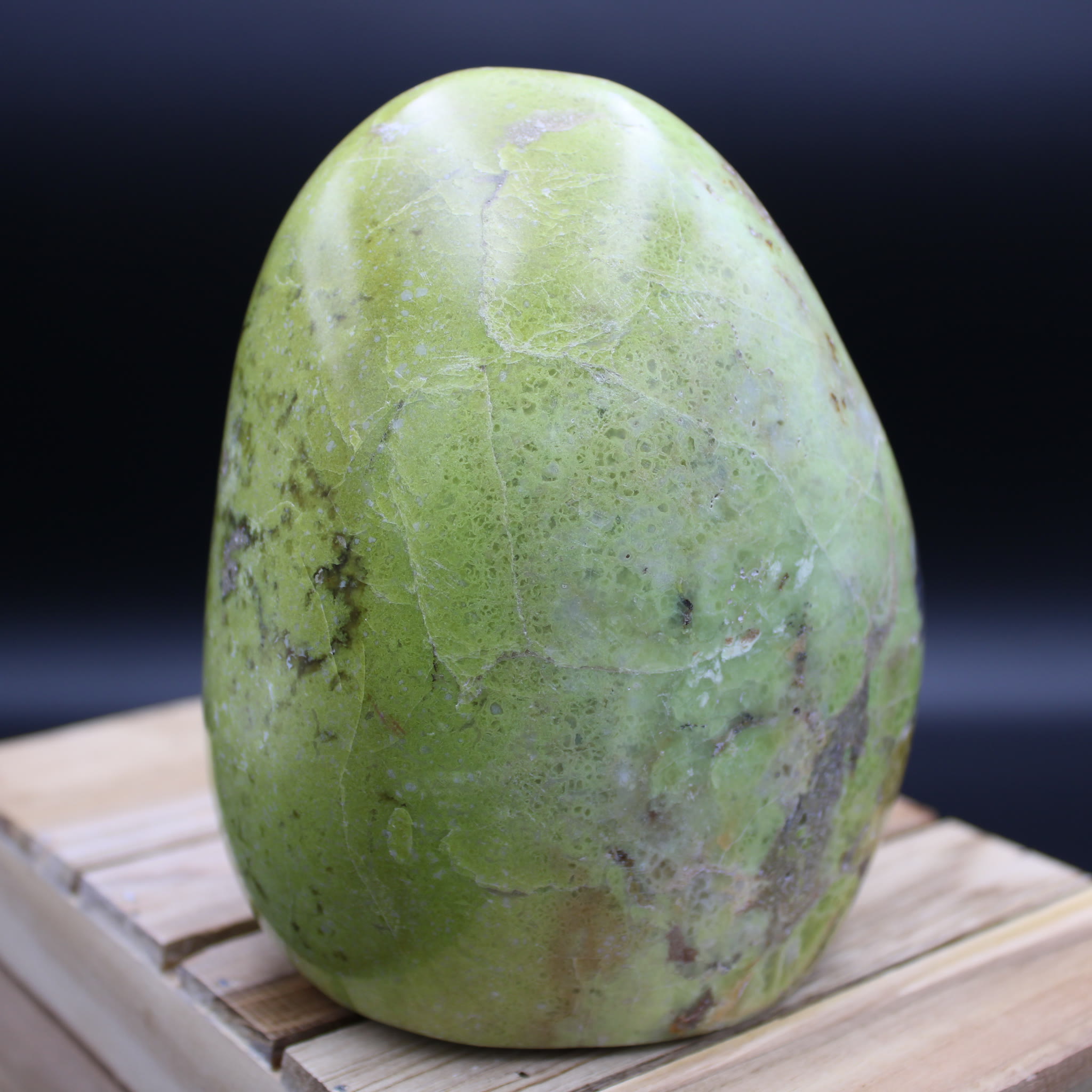 Der Wald der Hoffnung · Grüner Opal Freeform · 1160 g · Unikat – Bild 2