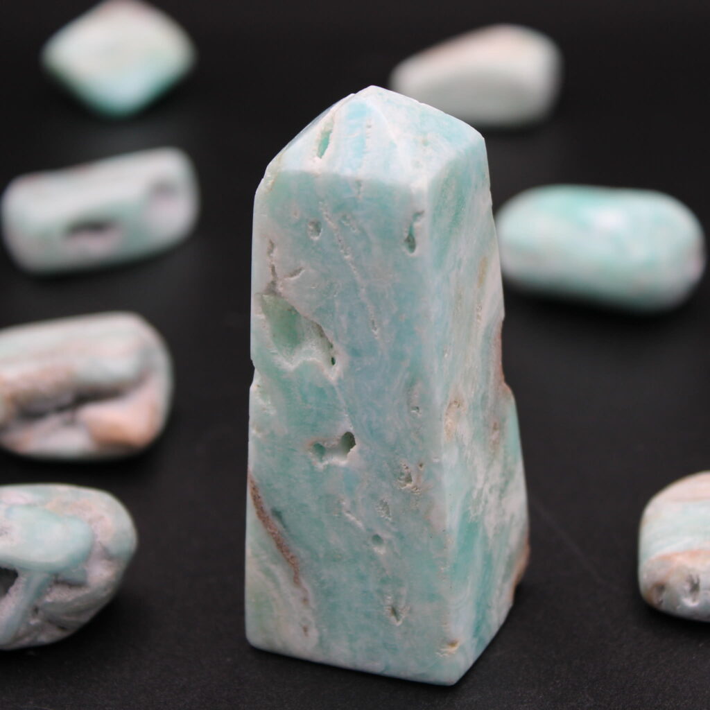 Karibik-Calcit Obelisk 142g