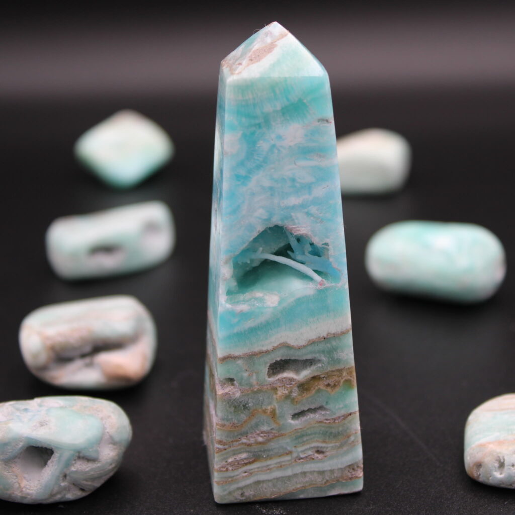 Karibik-Calcit Obelisk 161g