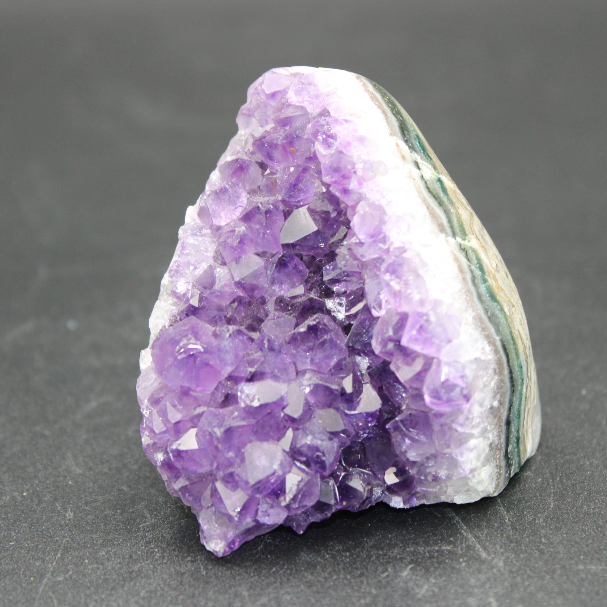 Amethyst Geode 205g front