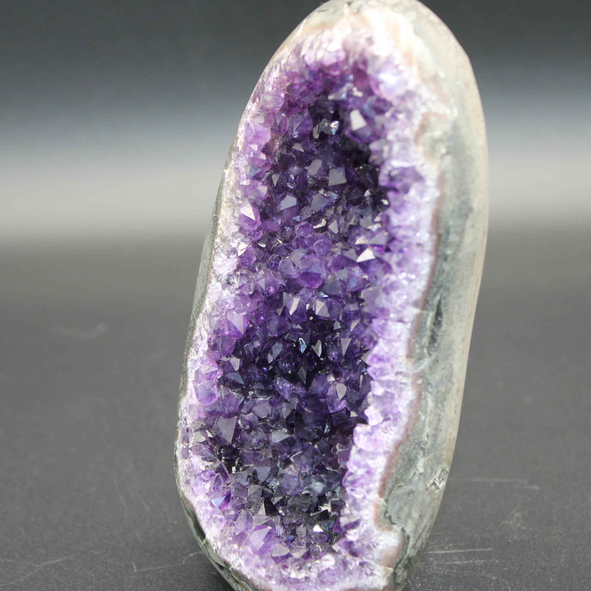 Amethyst Geode 556g side
