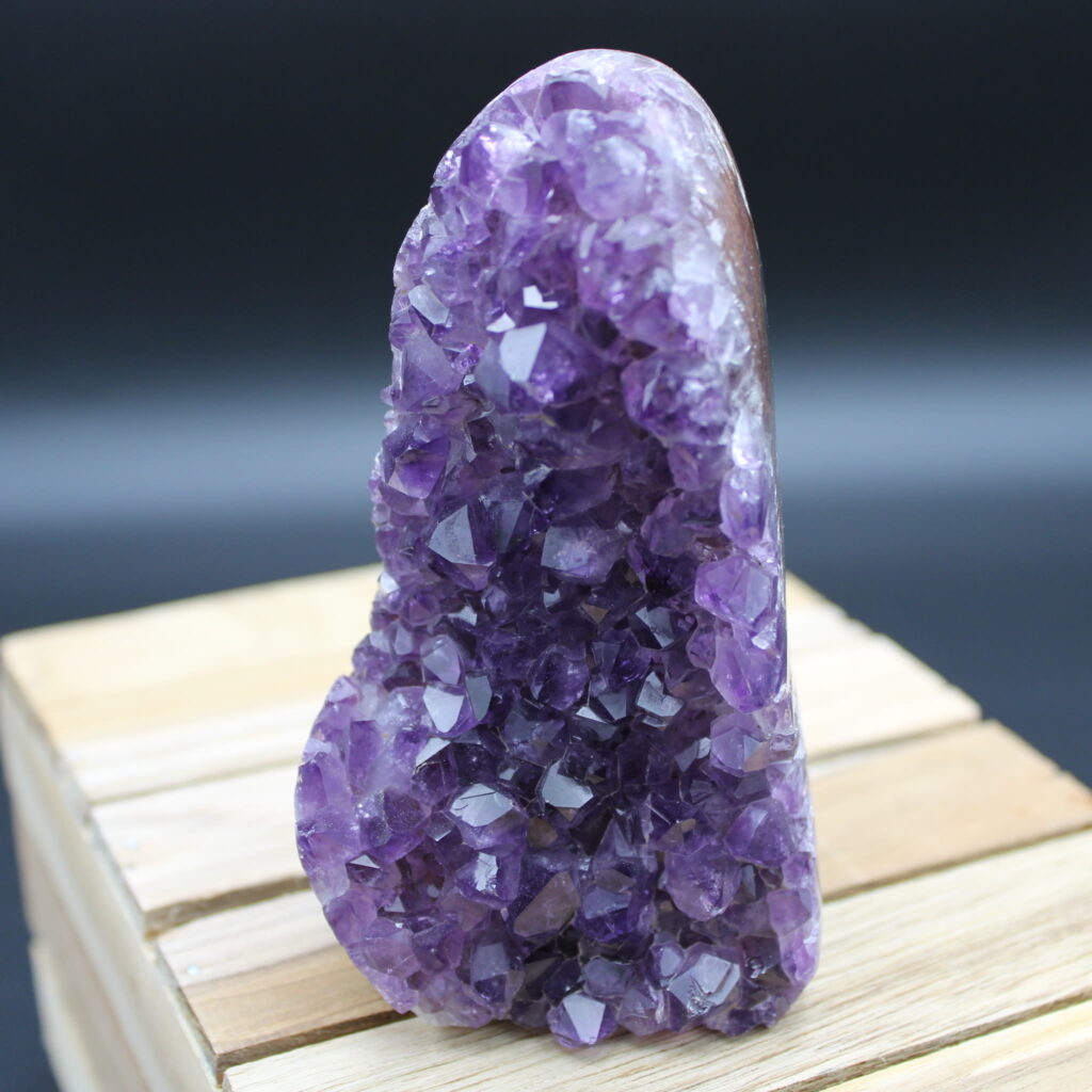 Amethyst Geode 492 g Unikat front