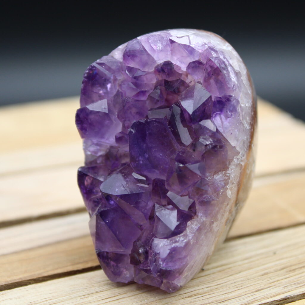 Amethyst Geode 185 g Unikat