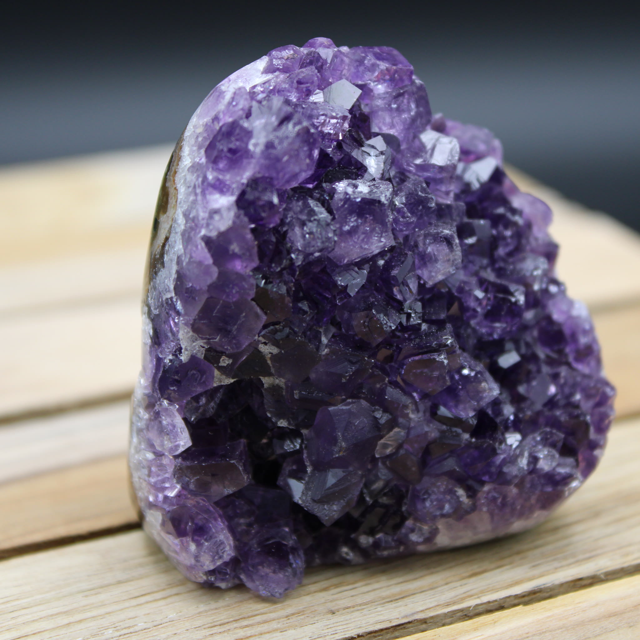 Amethyst Geode 138 g Unikat