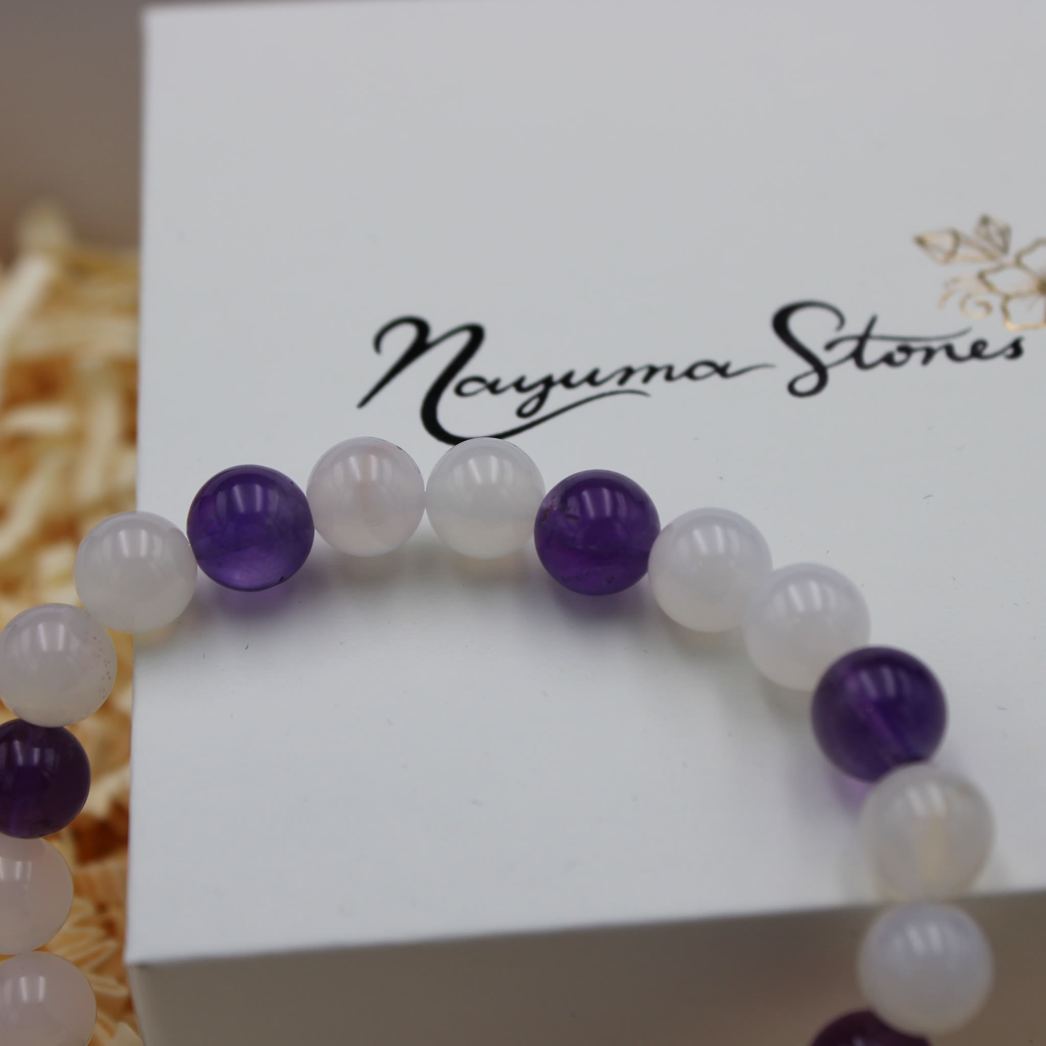 Armband Amethyst Weißer Achat 8 mm Perlen