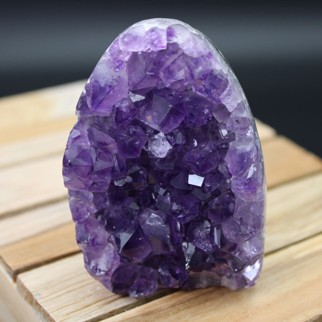 Amethyst Geode 262 g Unikat