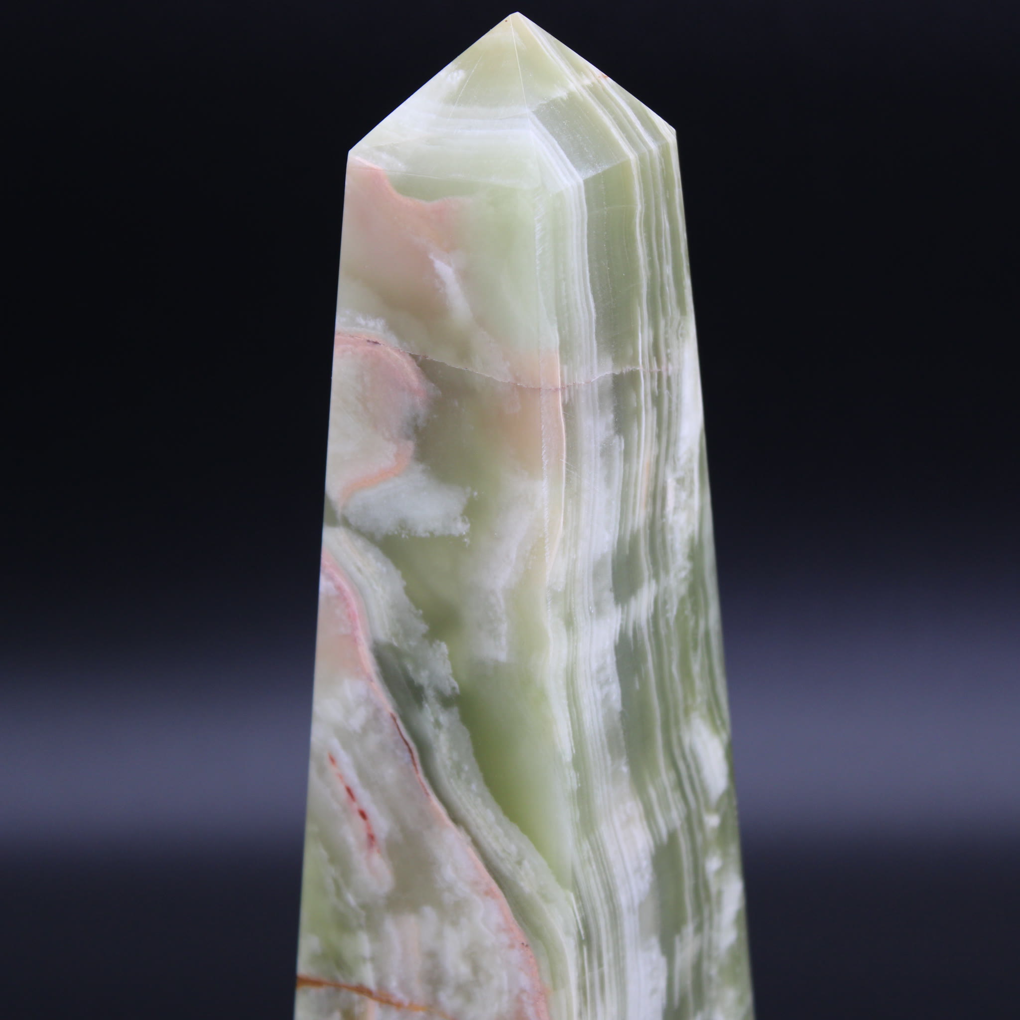 Onyx Obelisk 946 g Unikat
