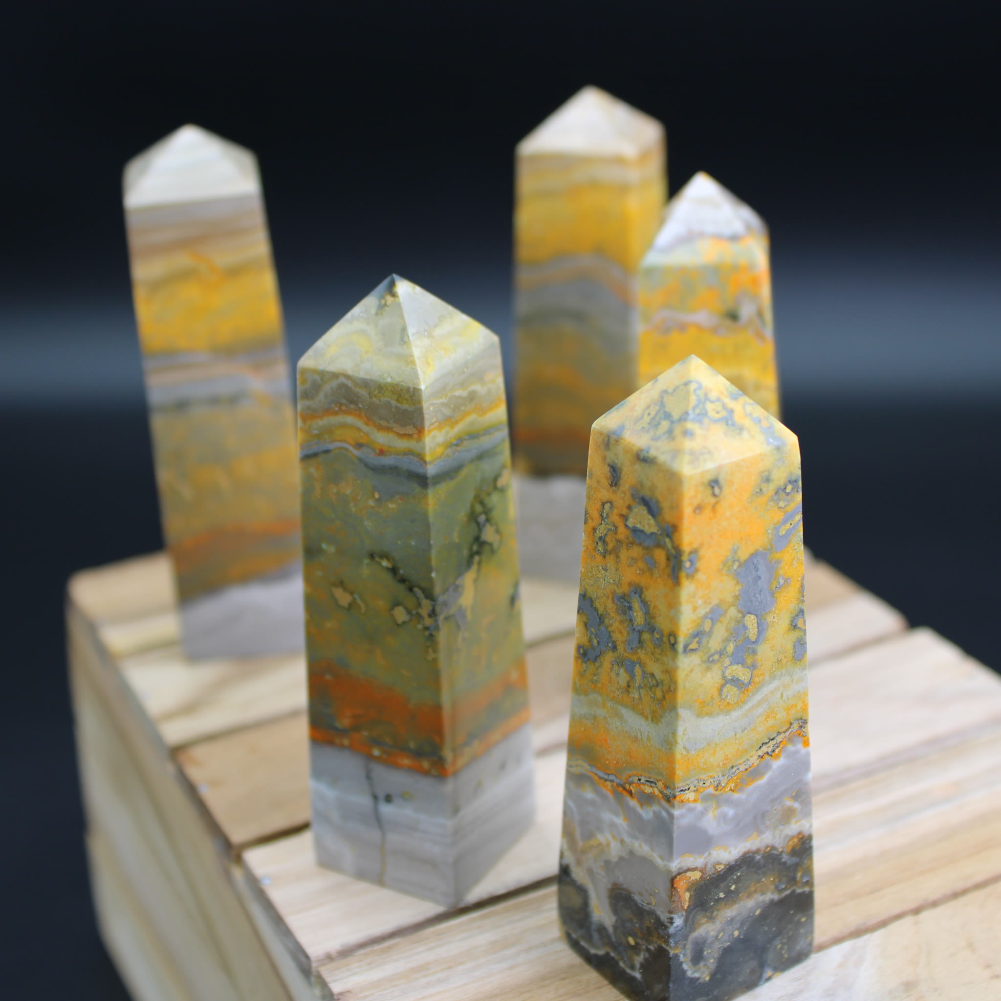 Bumblebee Jaspis Obelisk Unikat