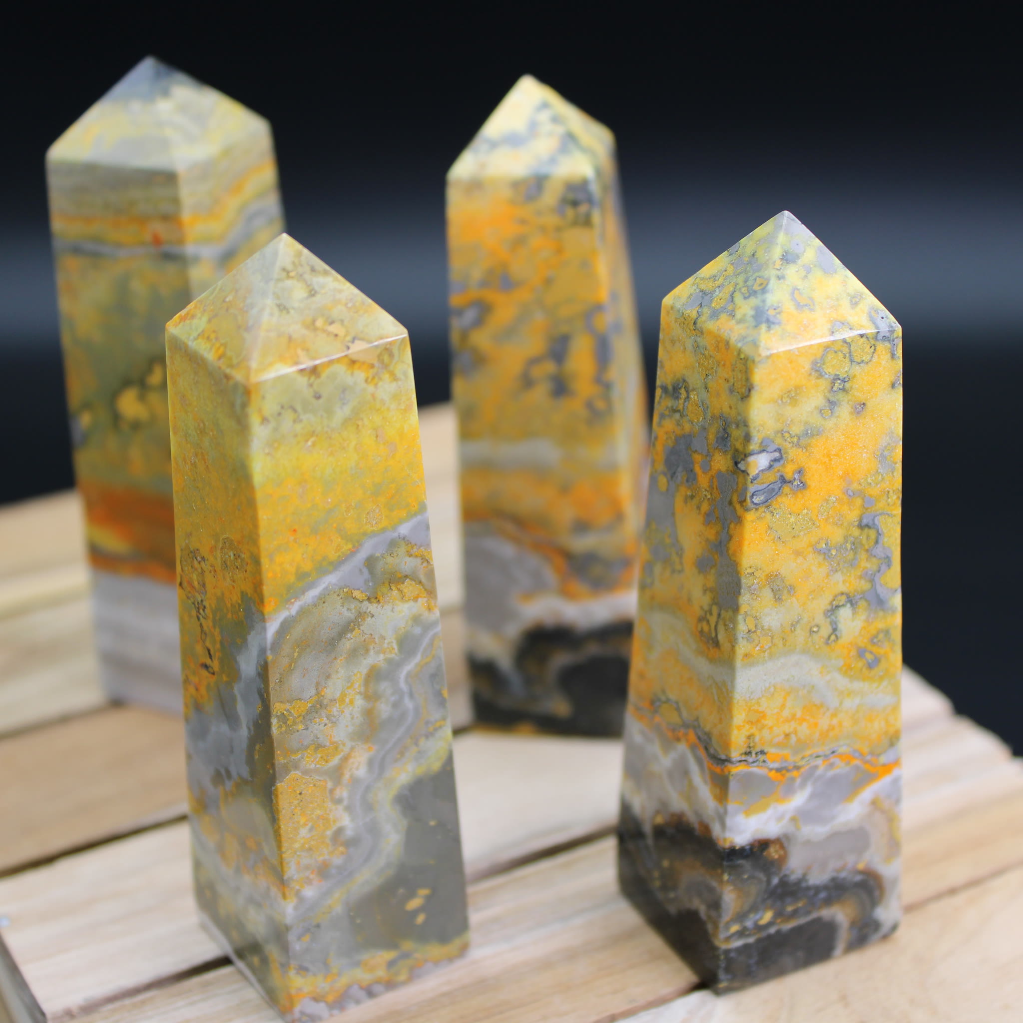 Bumblebee Jaspis Obelisk Unikat