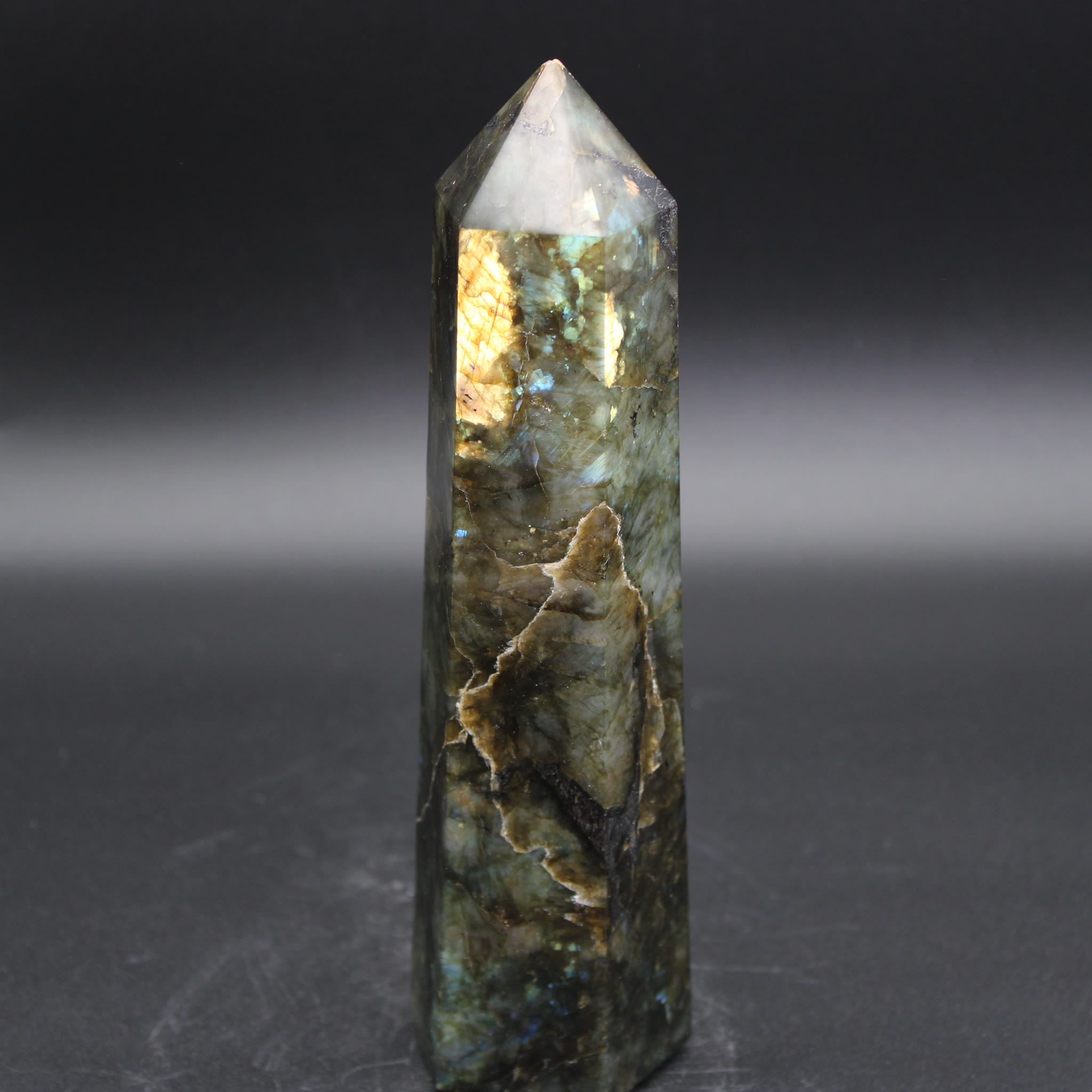Labradorit Obelisk 748 g Unikat
