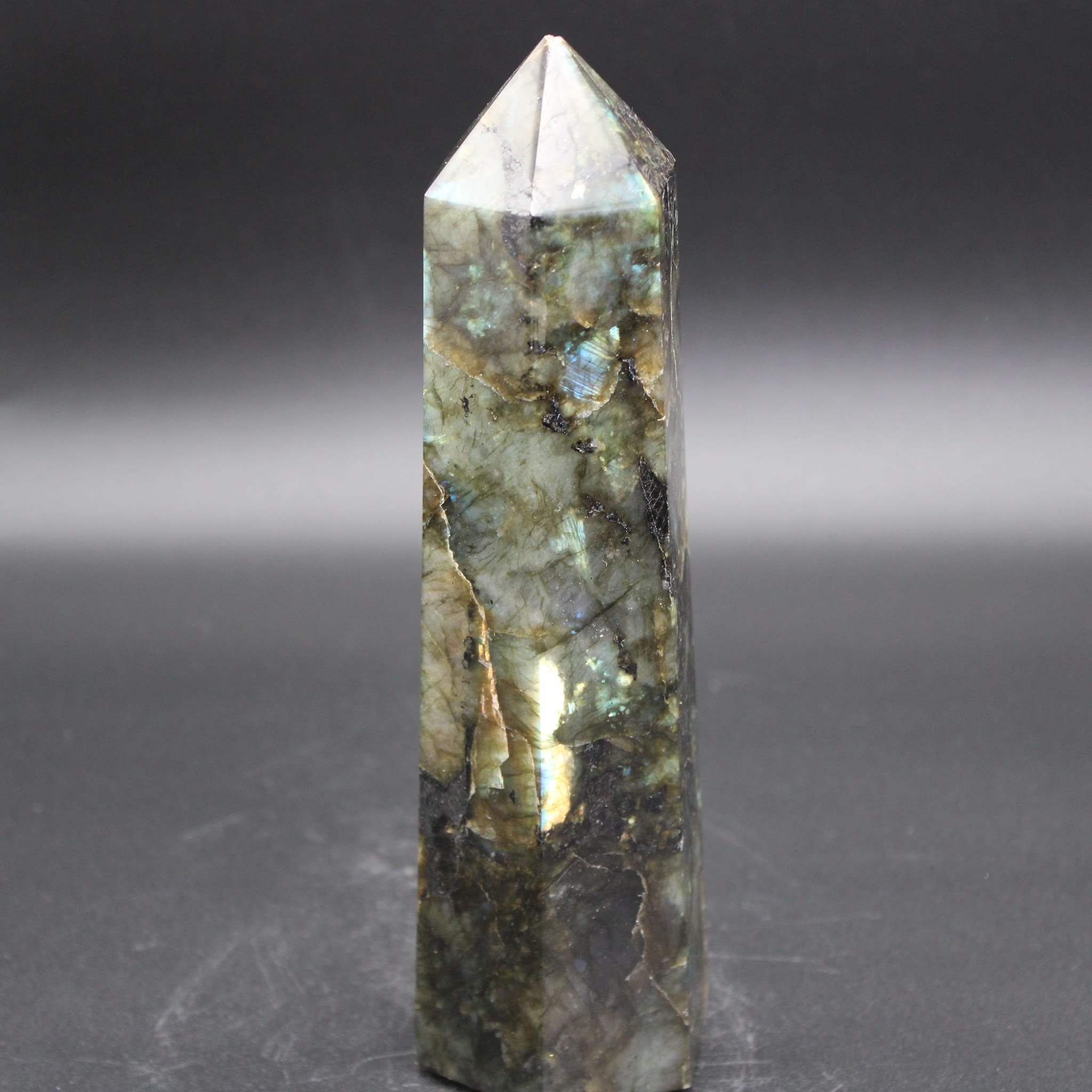 Labradorit Obelisk 748 g Unikat