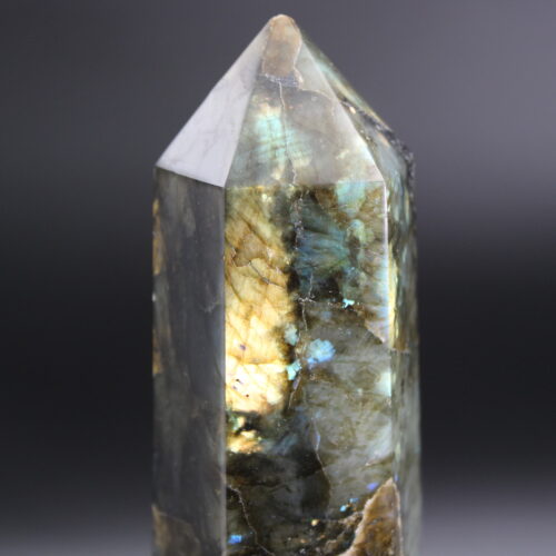 Labradorit Obelisk 748 g Unikat